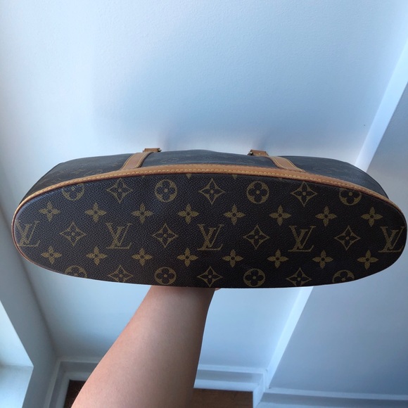 Authentic Louis Vuitton Babylon shoulder bag - Picture 3 of 15